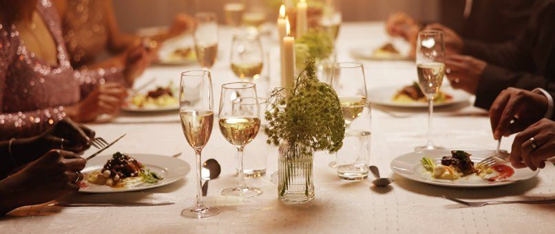 Tischkultur beim Geschäftsessen